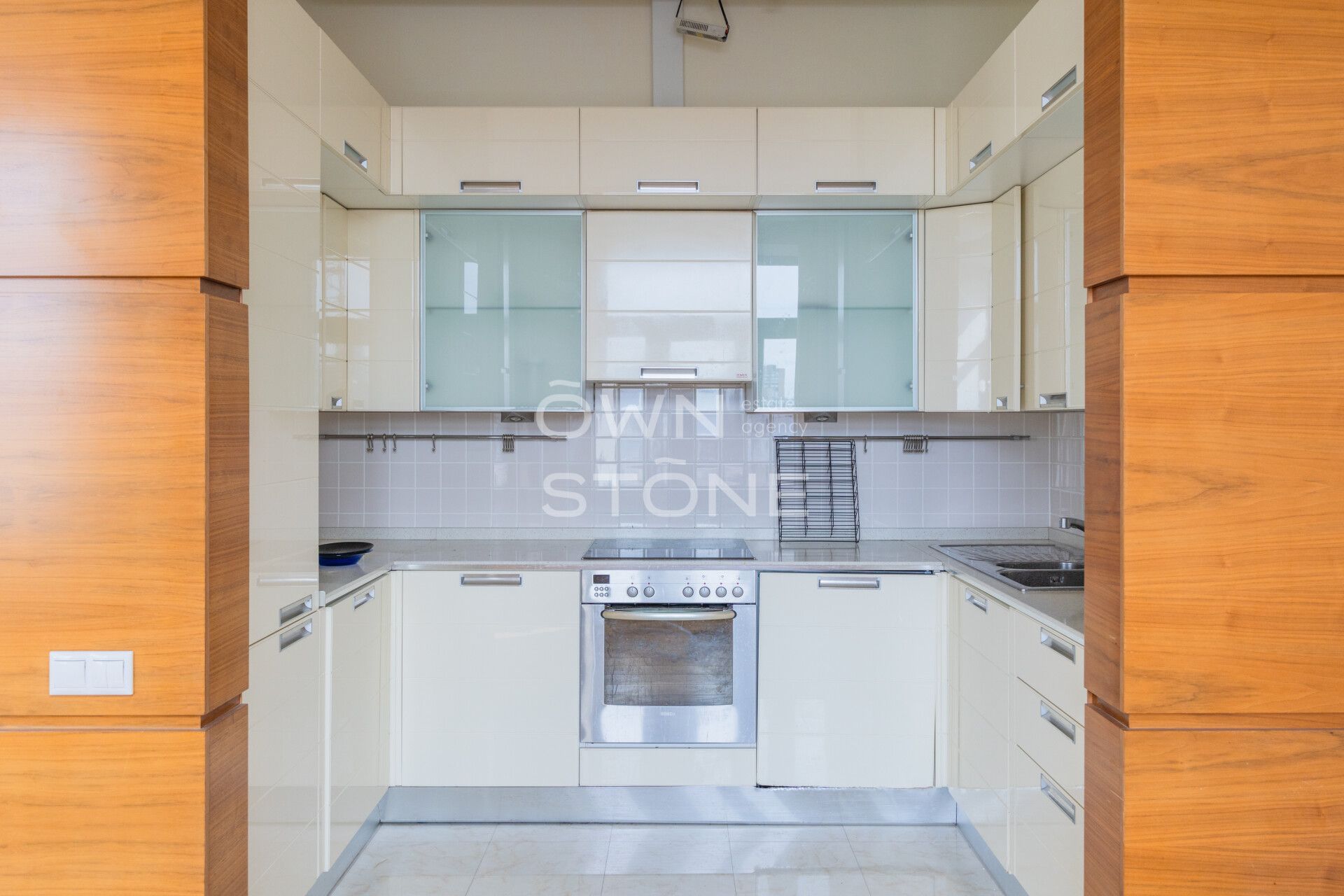 3-комнатная, 135 м² — 450 000 ₽