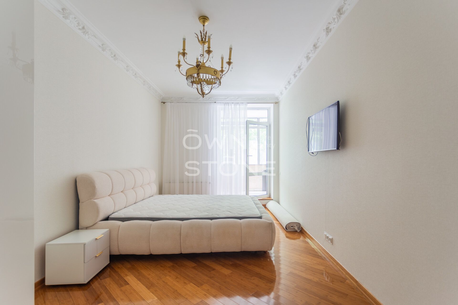 3-комнатная, 140 м² — 280 000 ₽