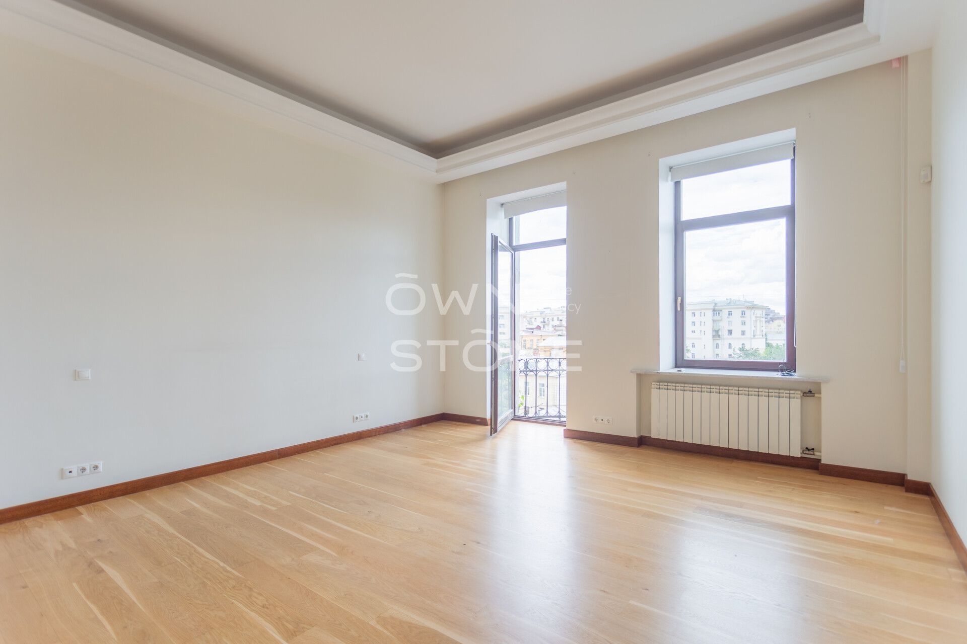 5-комнатная, 220 м² — 450 000 ₽