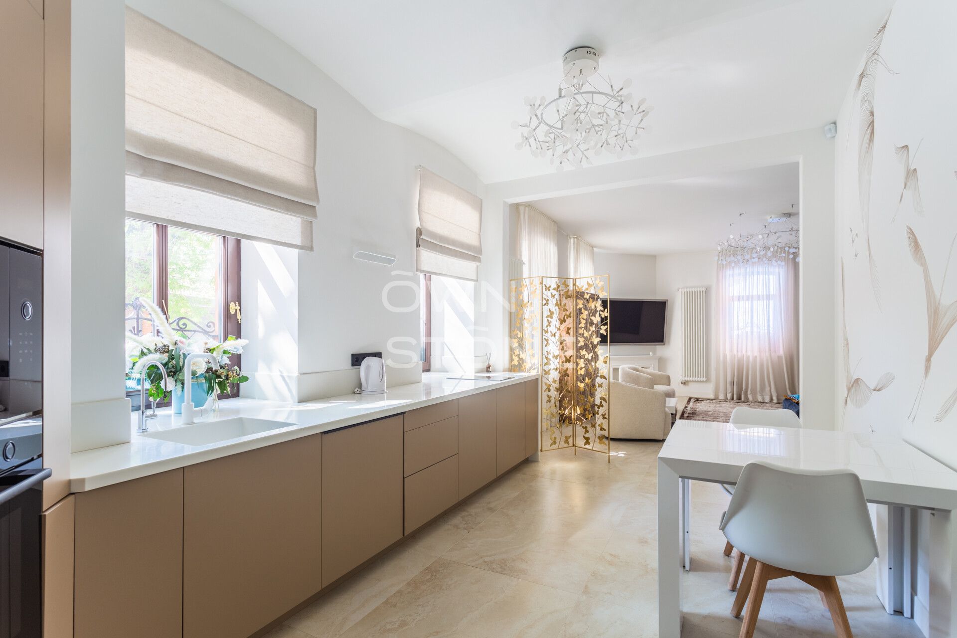 3-комнатная, 170 м² — 450 000 ₽