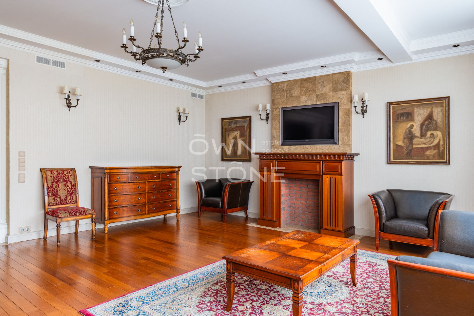 3-комнатная, 144 м² — 400 000 ₽