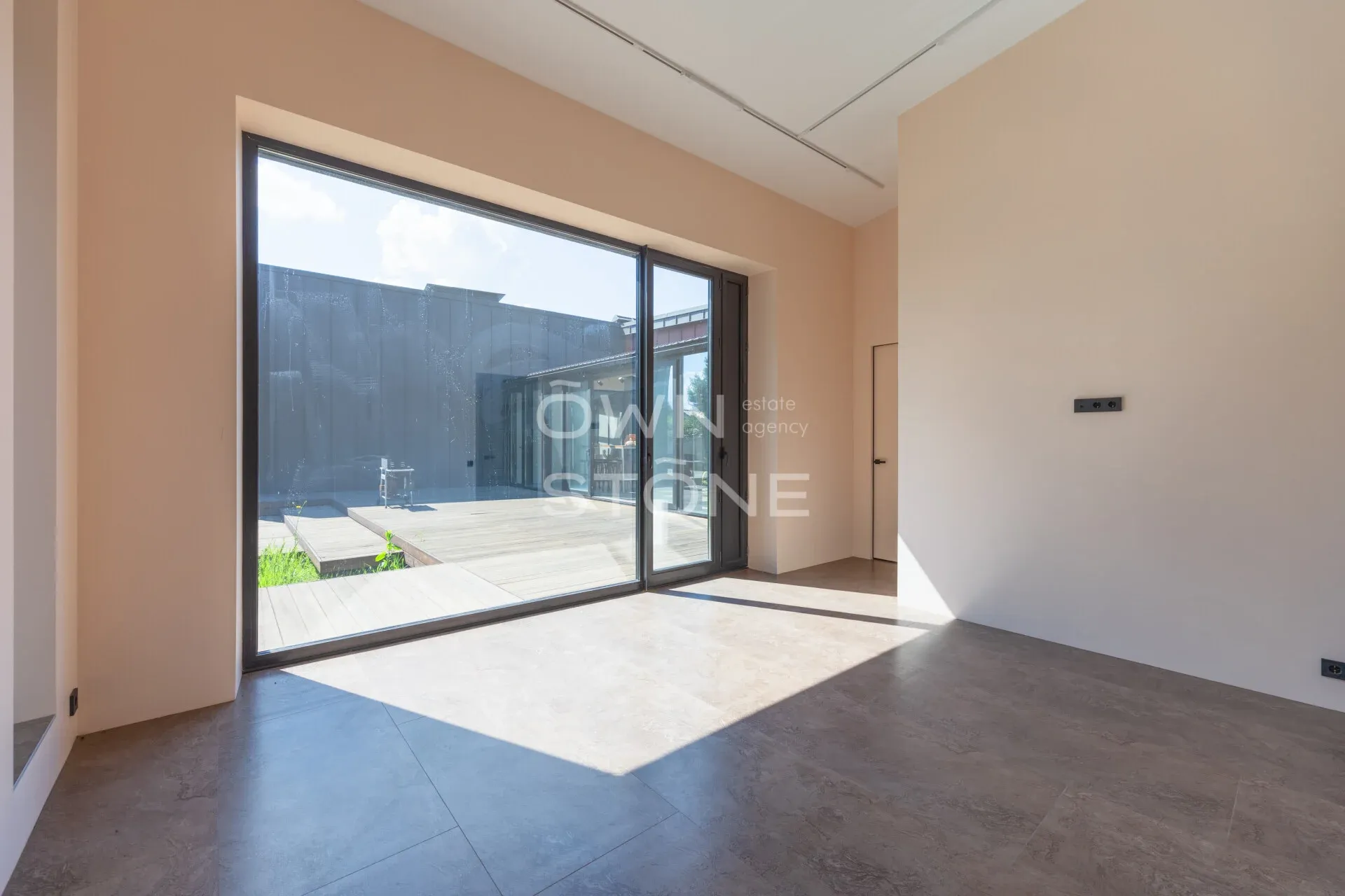 5-комнатная, 540 м² — 165 000 000 ₽