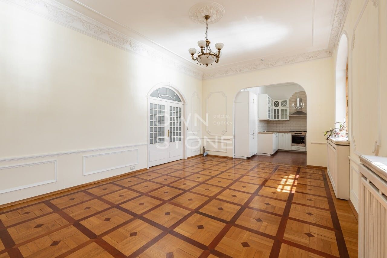 6-комнатная, 503,5 м² — 1 100 000 000 ₽
