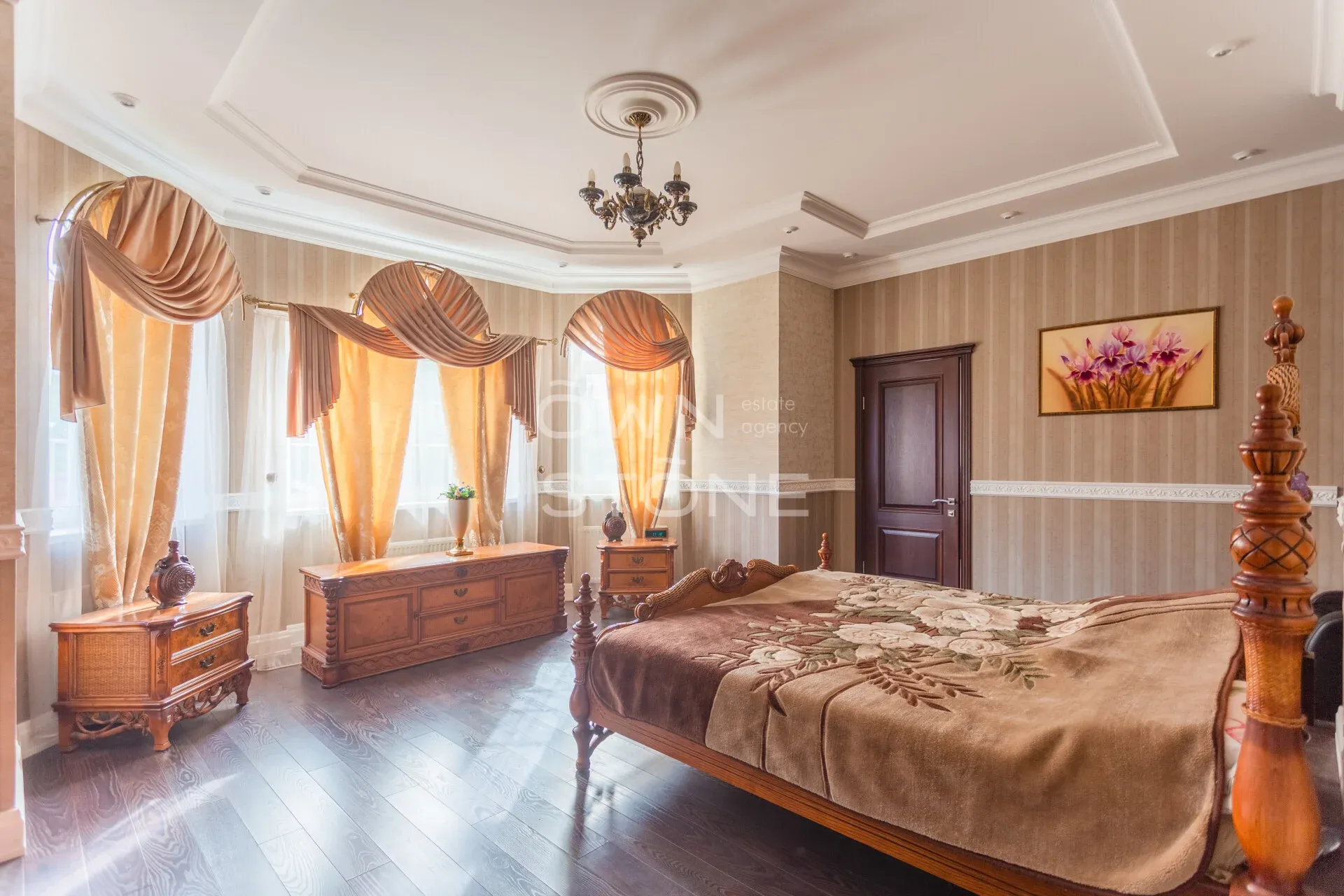 5-комнатная, 292 м² — 68 000 000 ₽