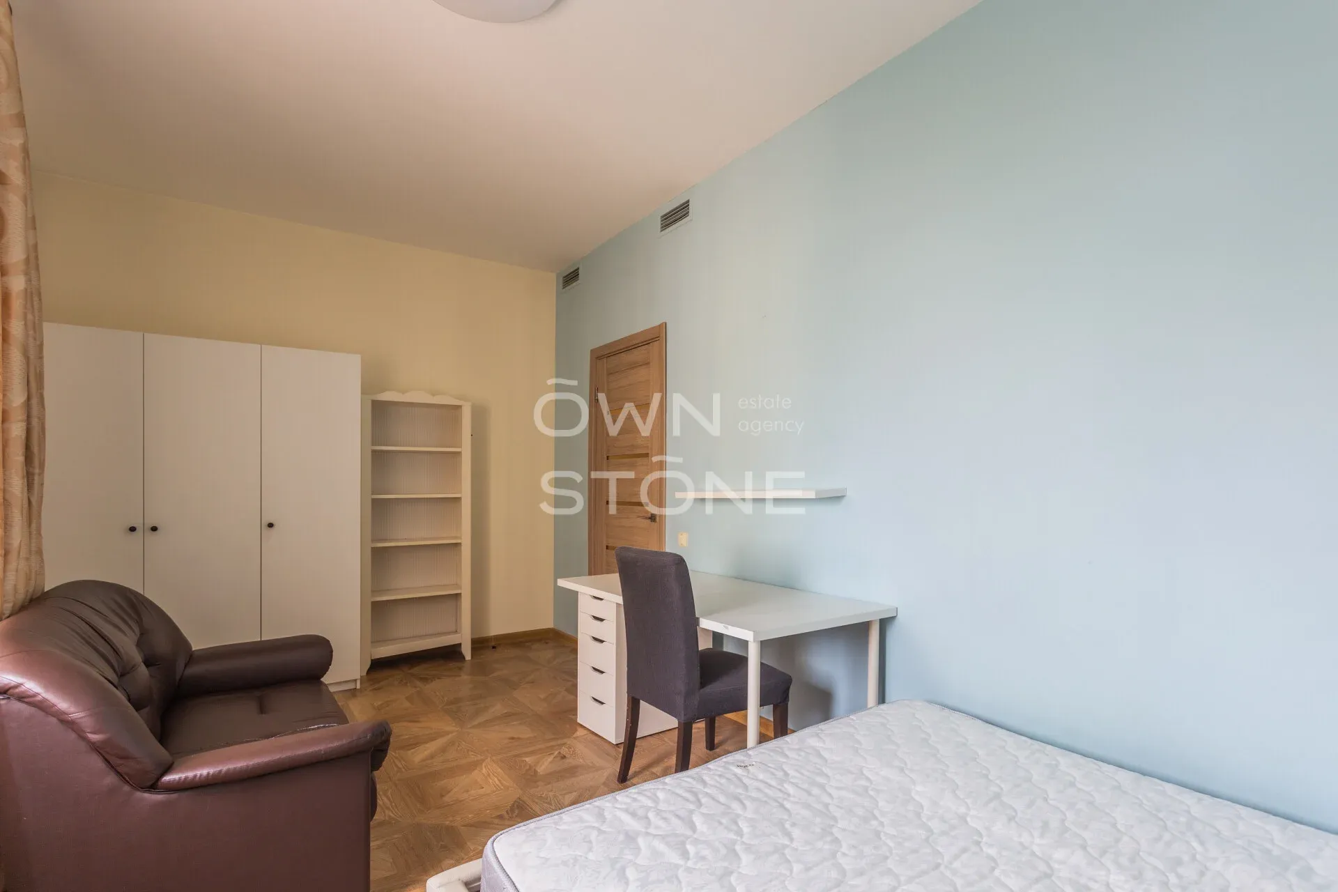 5-комнатная, 180 м² — 169 990 000 ₽