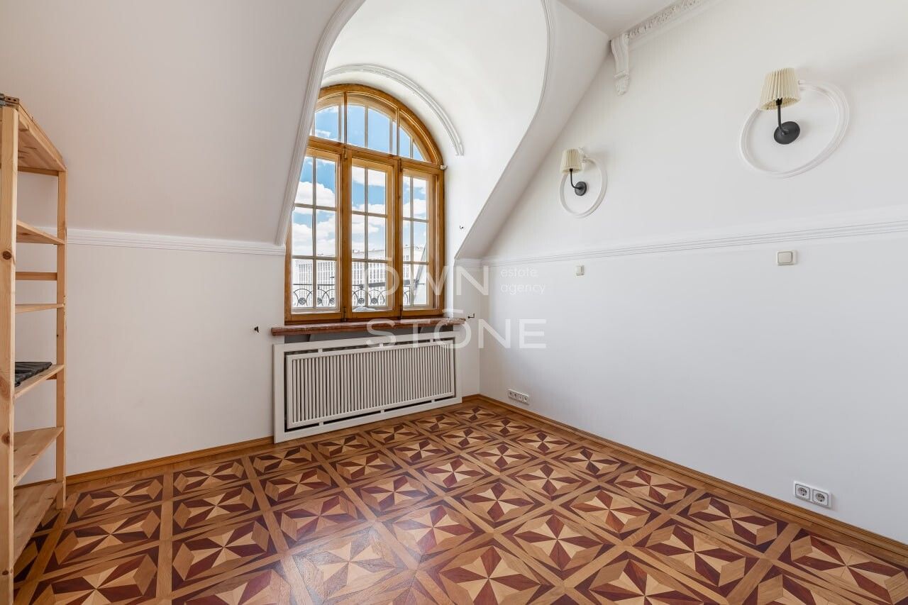 6-комнатная, 503,5 м² — 1 100 000 000 ₽