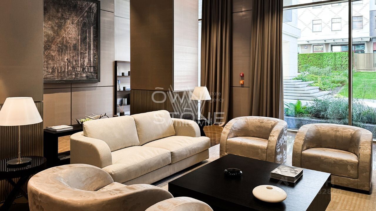3-комнатная, 180 м² — 575 360 000 ₽