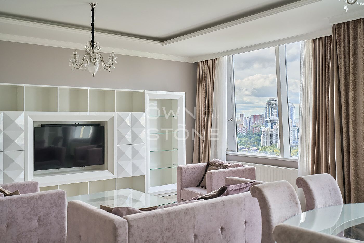 4-комнатная, 202 м² — 525 000 ₽