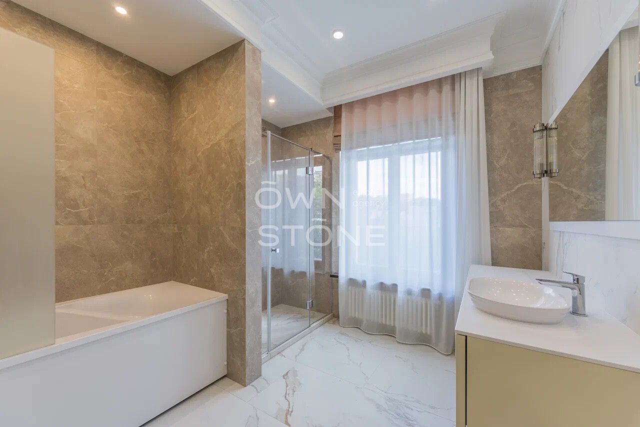 5-комнатная, 192,4 м² — 1 100 000 ₽