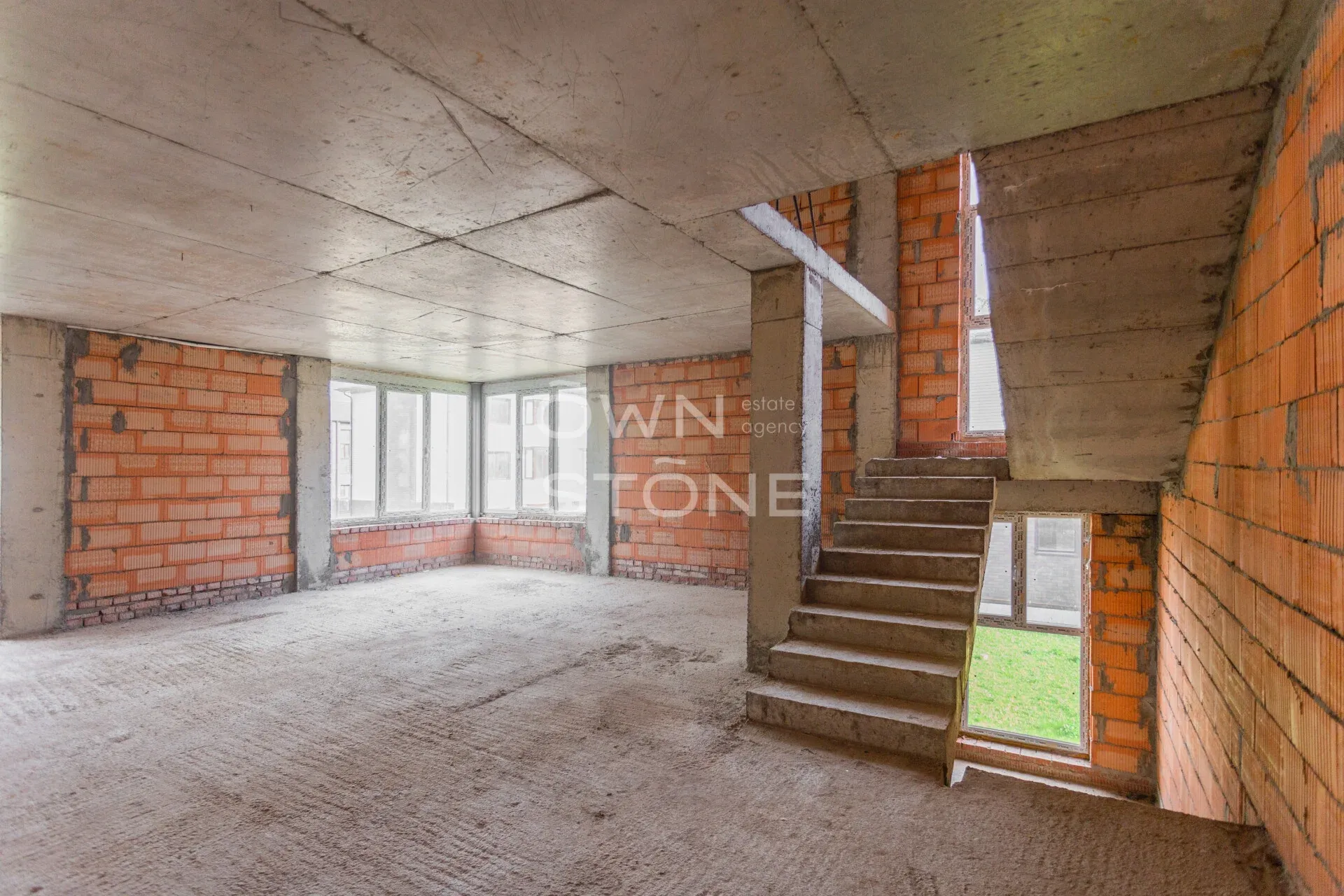 3-комнатная, 171 м² — 30 650 000 ₽