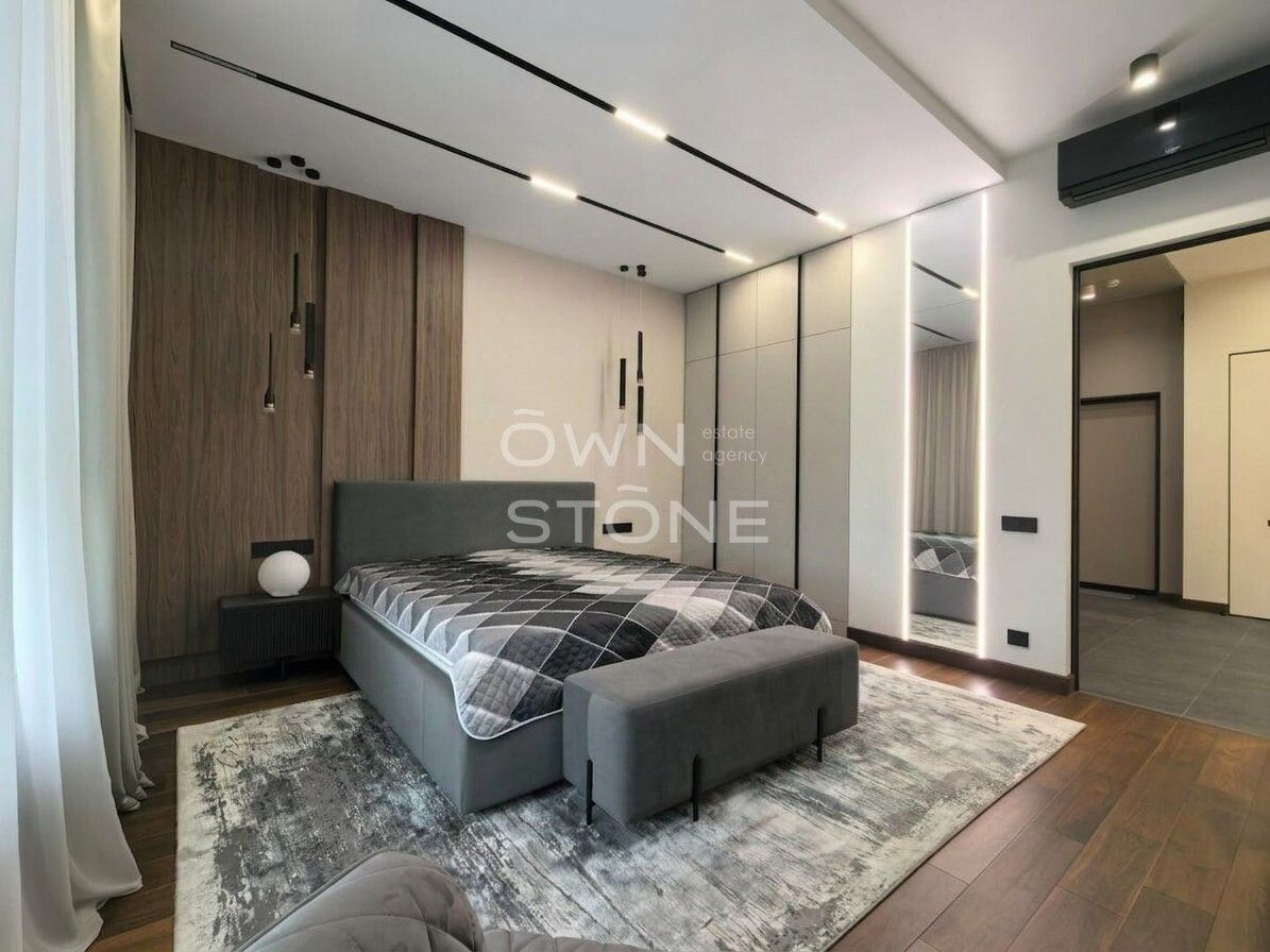 3-комнатная, 84 м² — 105 000 000 ₽