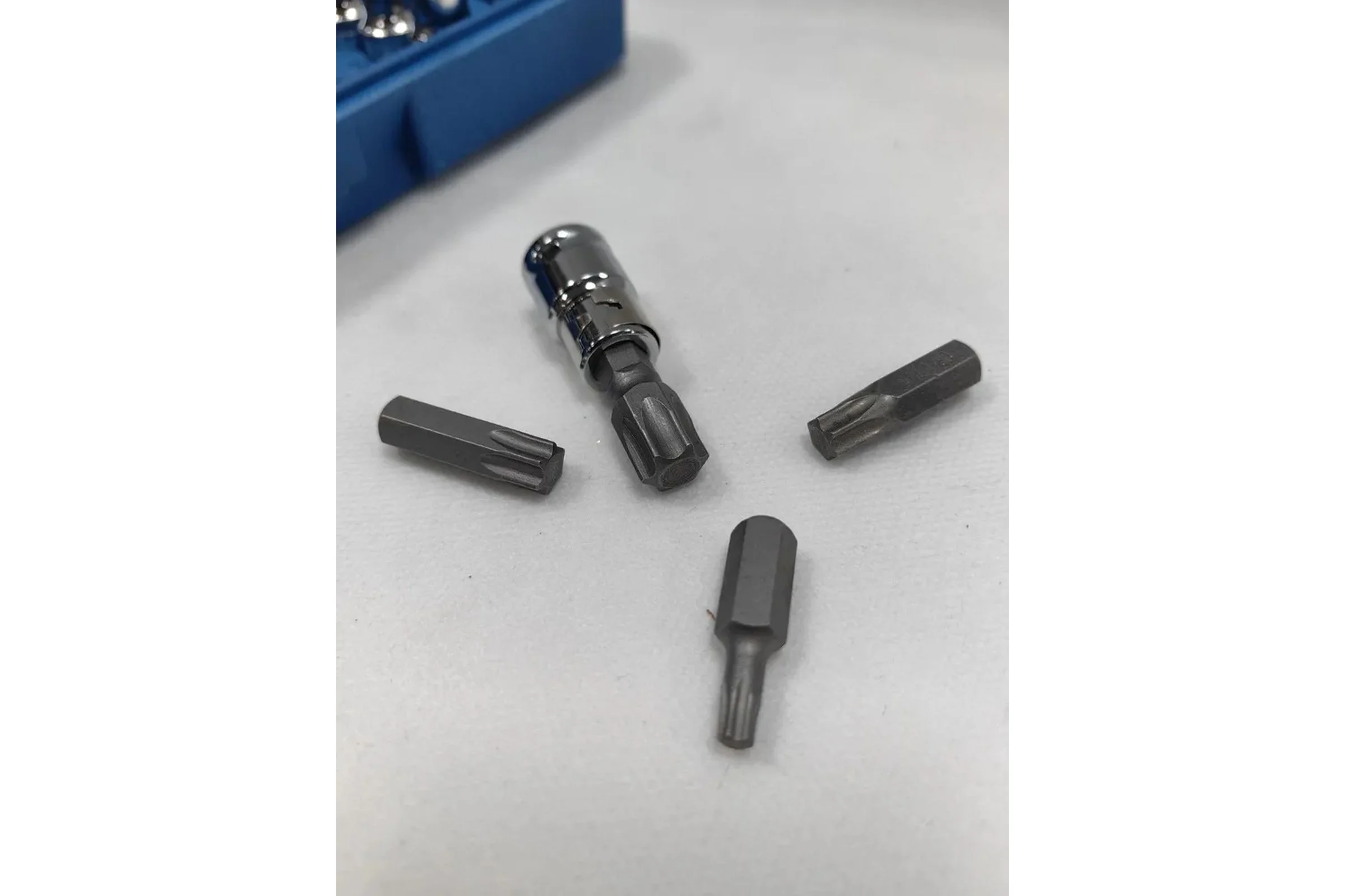 Набор головок KINGQUEEN Torx 3/8"DR 34 Предмета WIB-90013 WIB-90013-blue