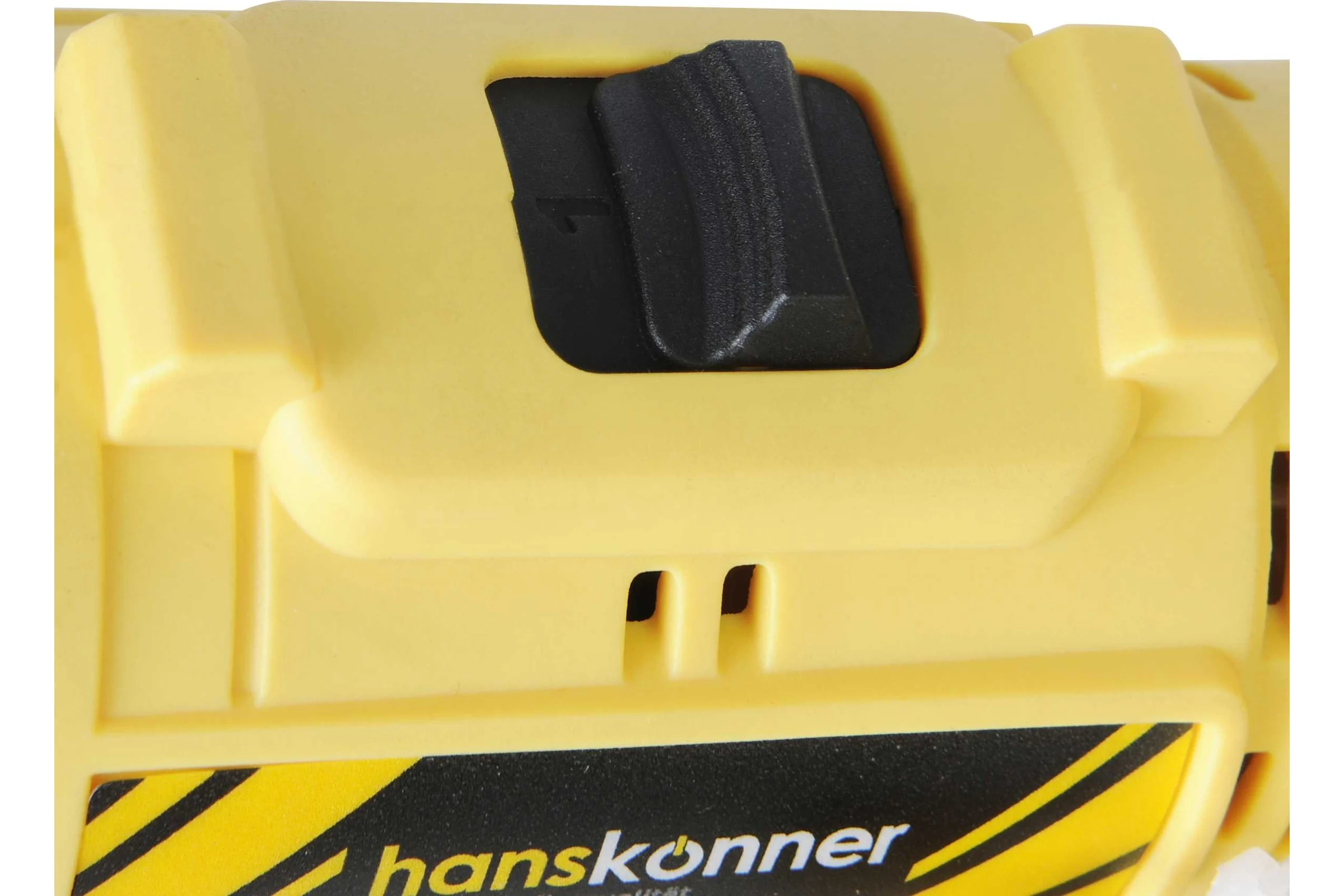 Аккумуляторная дрель Hanskonner б/щ, 12В, 2 акк. 2,0 Ач, 30Нм, кейс HCD1230R