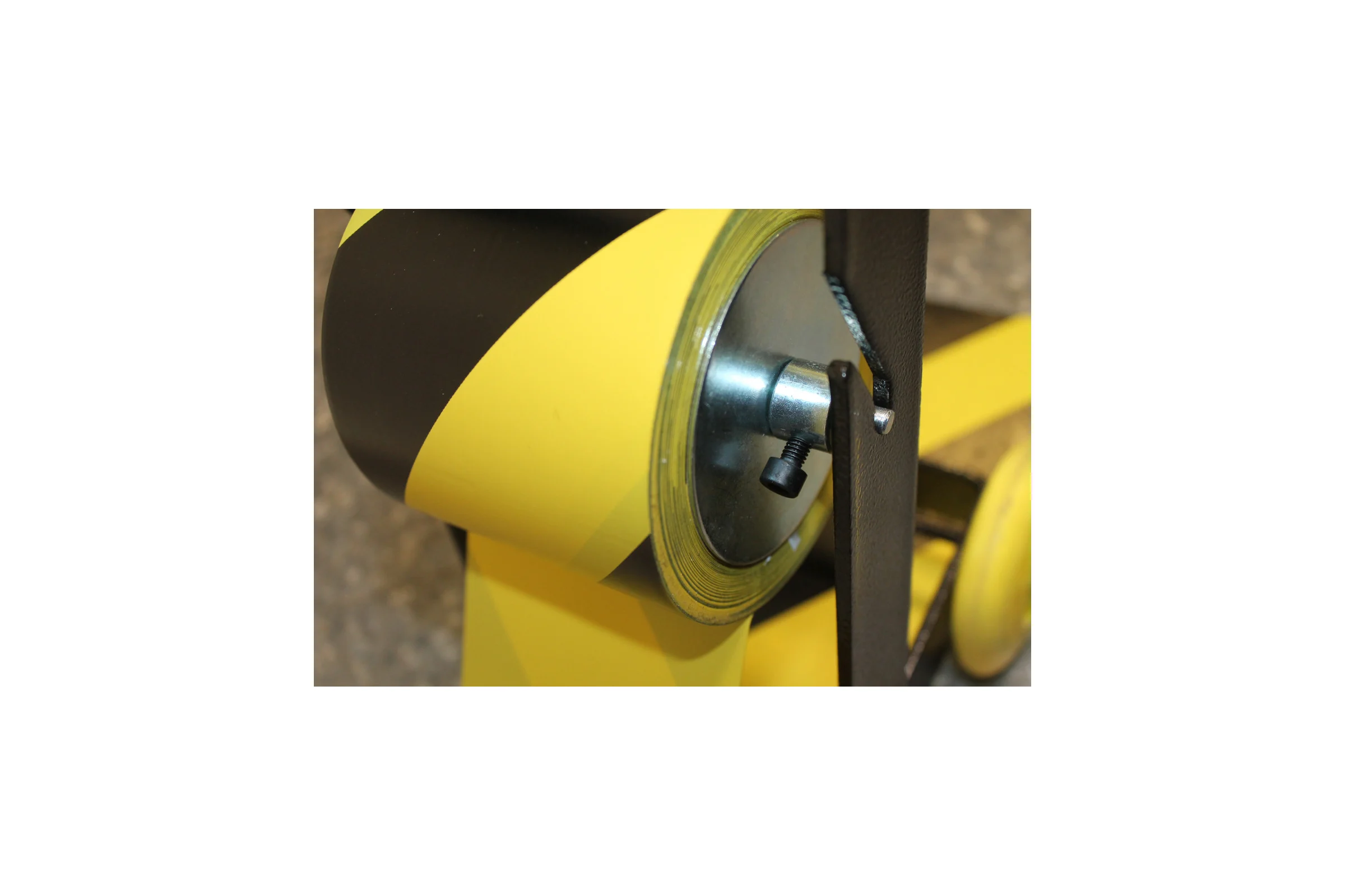 Аппликатор (диспенсер) для монтажа ПВХ ленты для разметки Mehlhose GmbH 280х300х1150 мм ZBM2BMG1