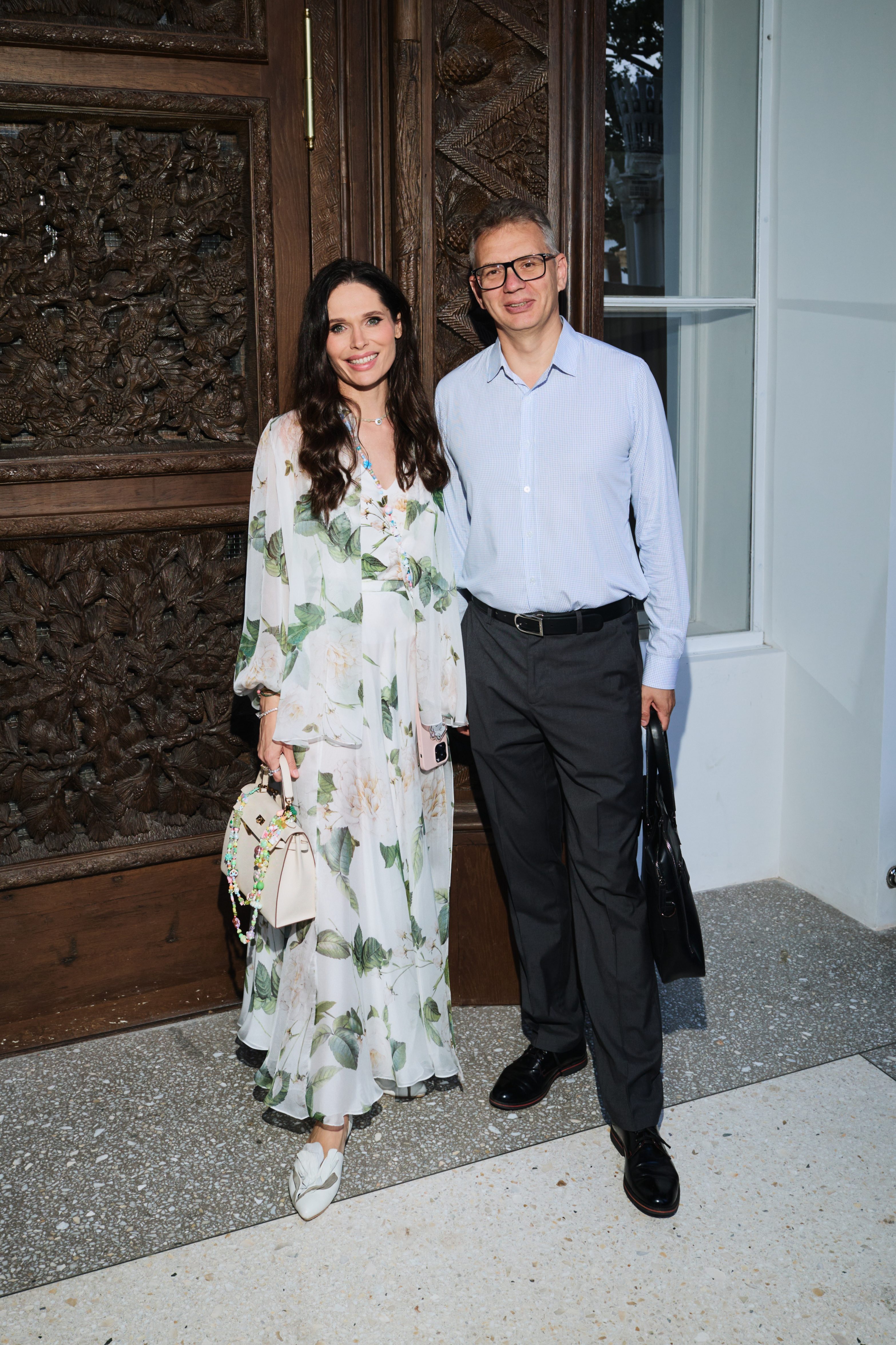 За тридевять земель