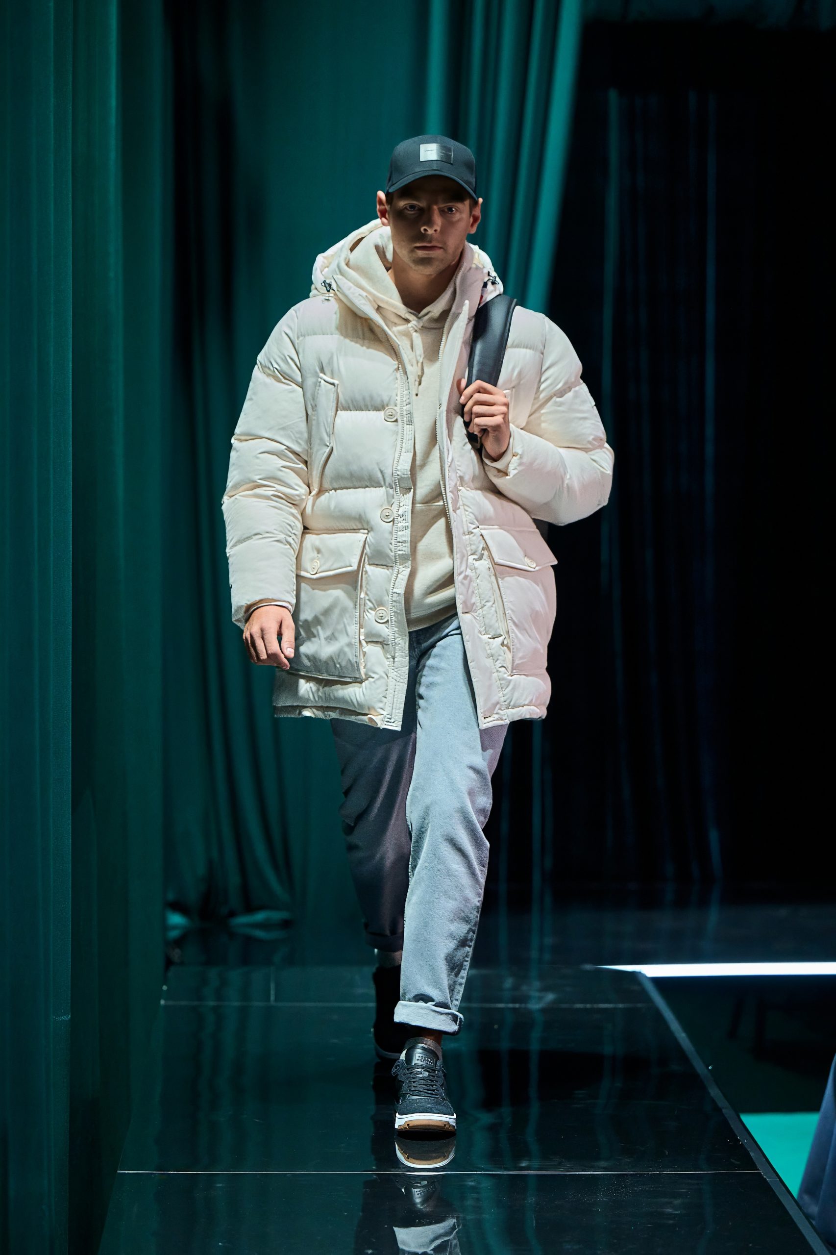 TOMMY HILFIGER _ 08