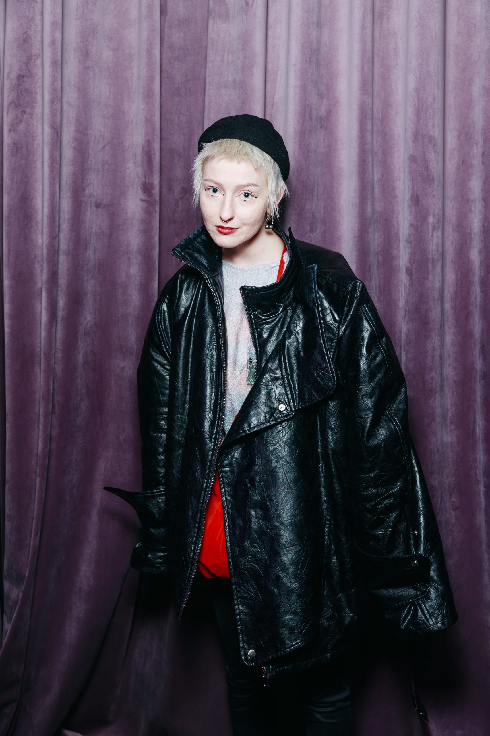 Тося Чaйкинa