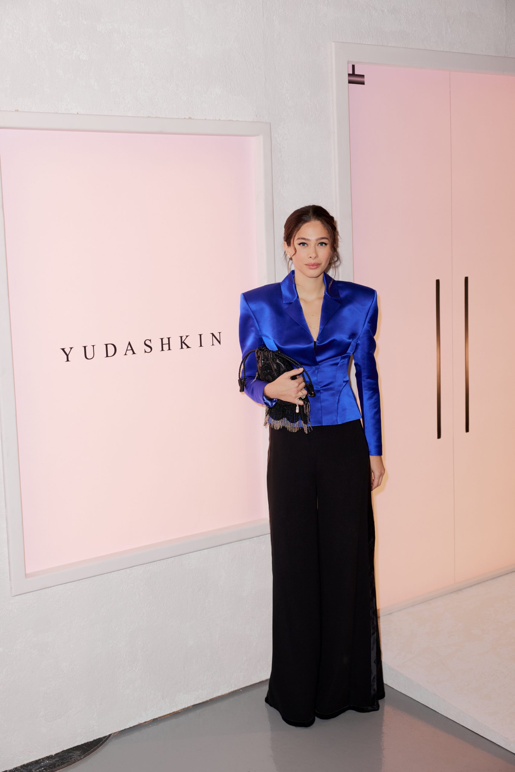 Анка Акхалая