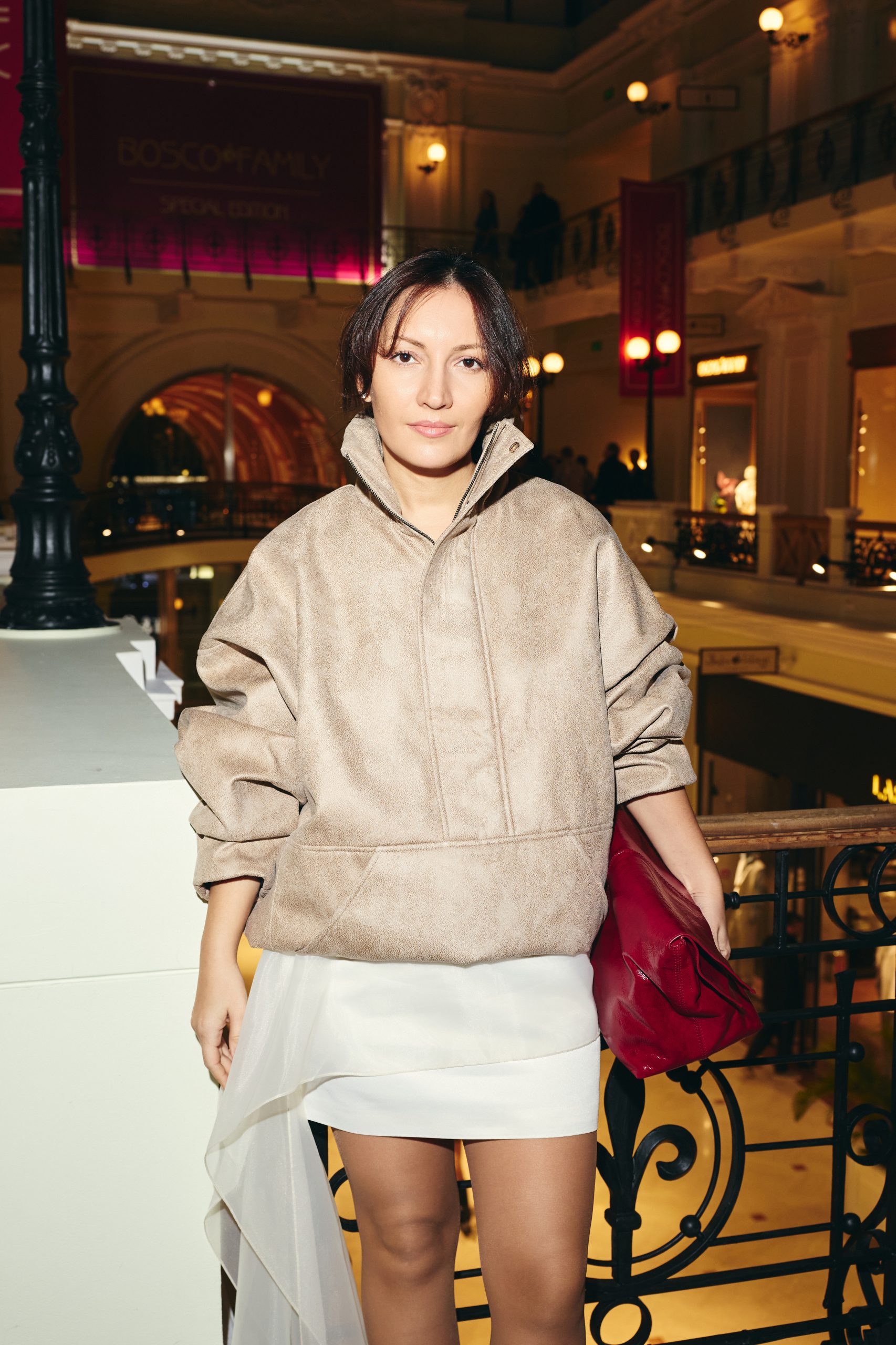 Мадонна Мур