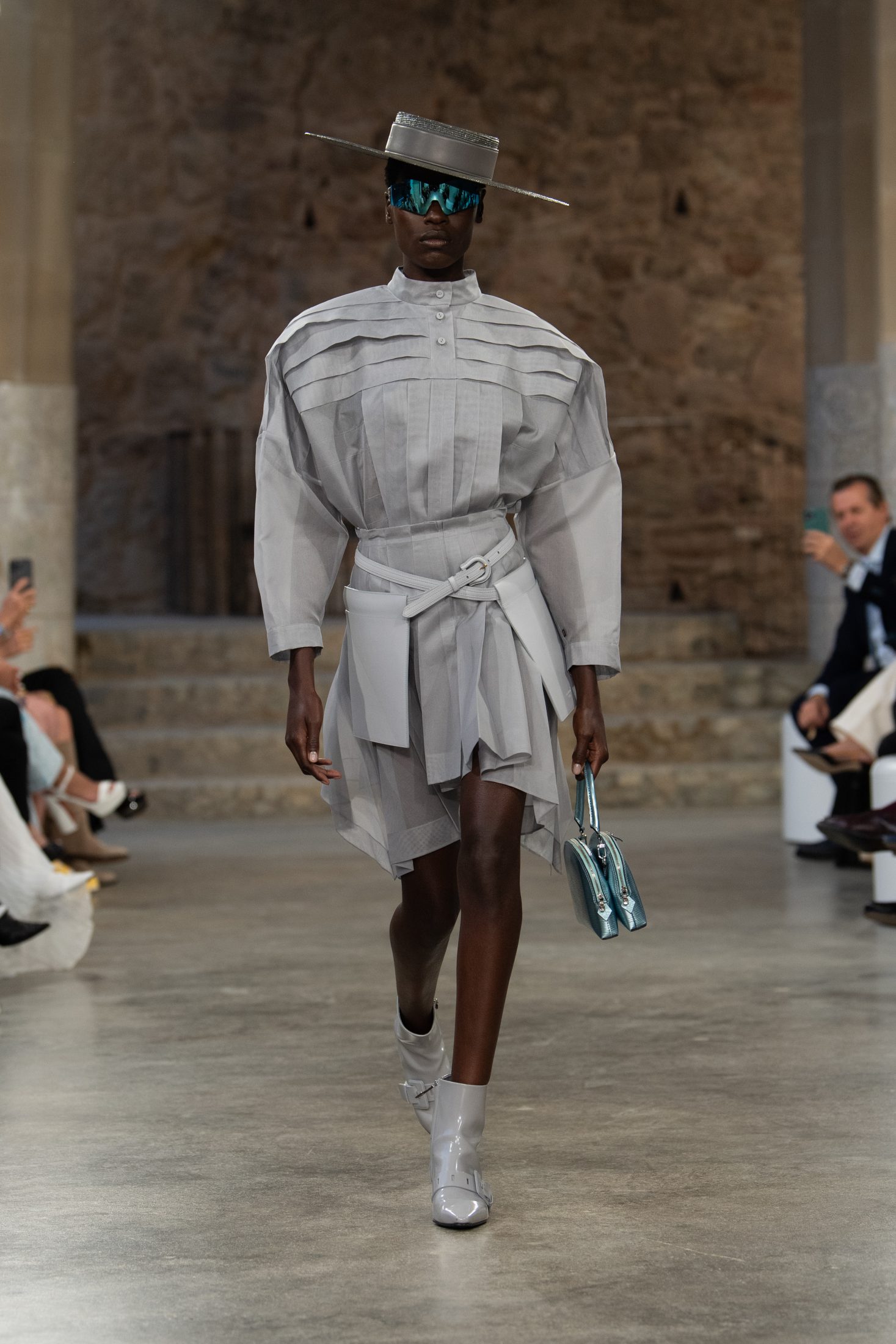 Мечты о Барселоне: круизный показ Louis Vuitton 2025
