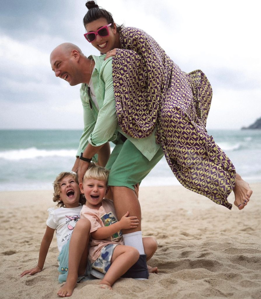 Владимир Маркони с женой Ксенией и детьми. Фото: социальные сети