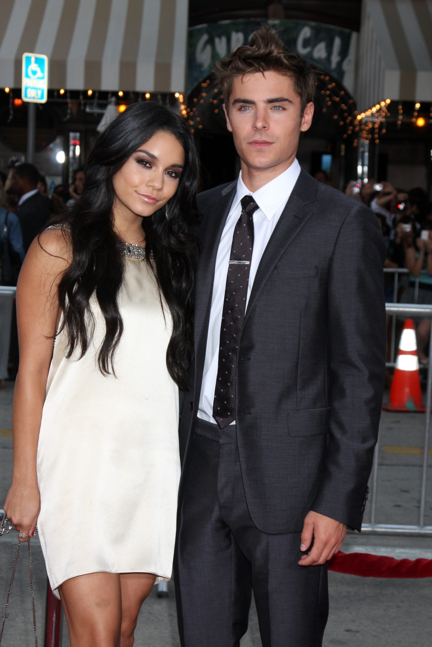 Прозвища звездных пар: от оригинальных до забавных