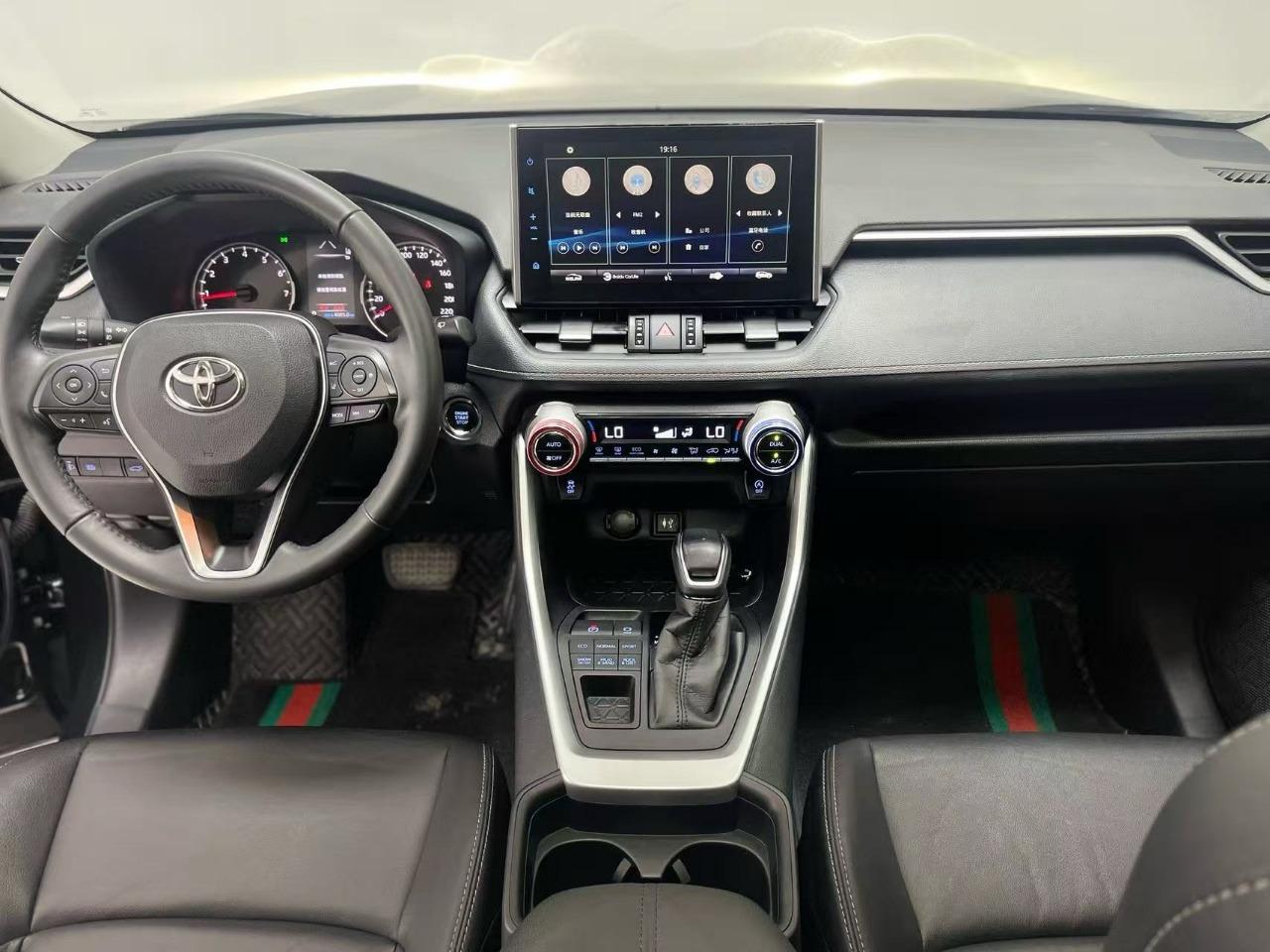 Toyota Wildlander 5