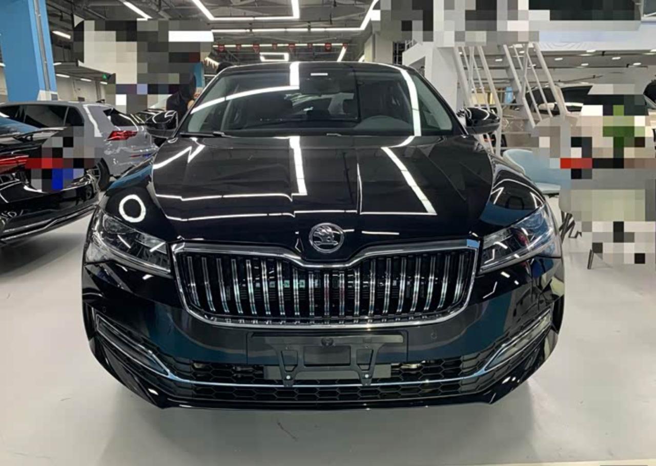 Skoda Superb 2