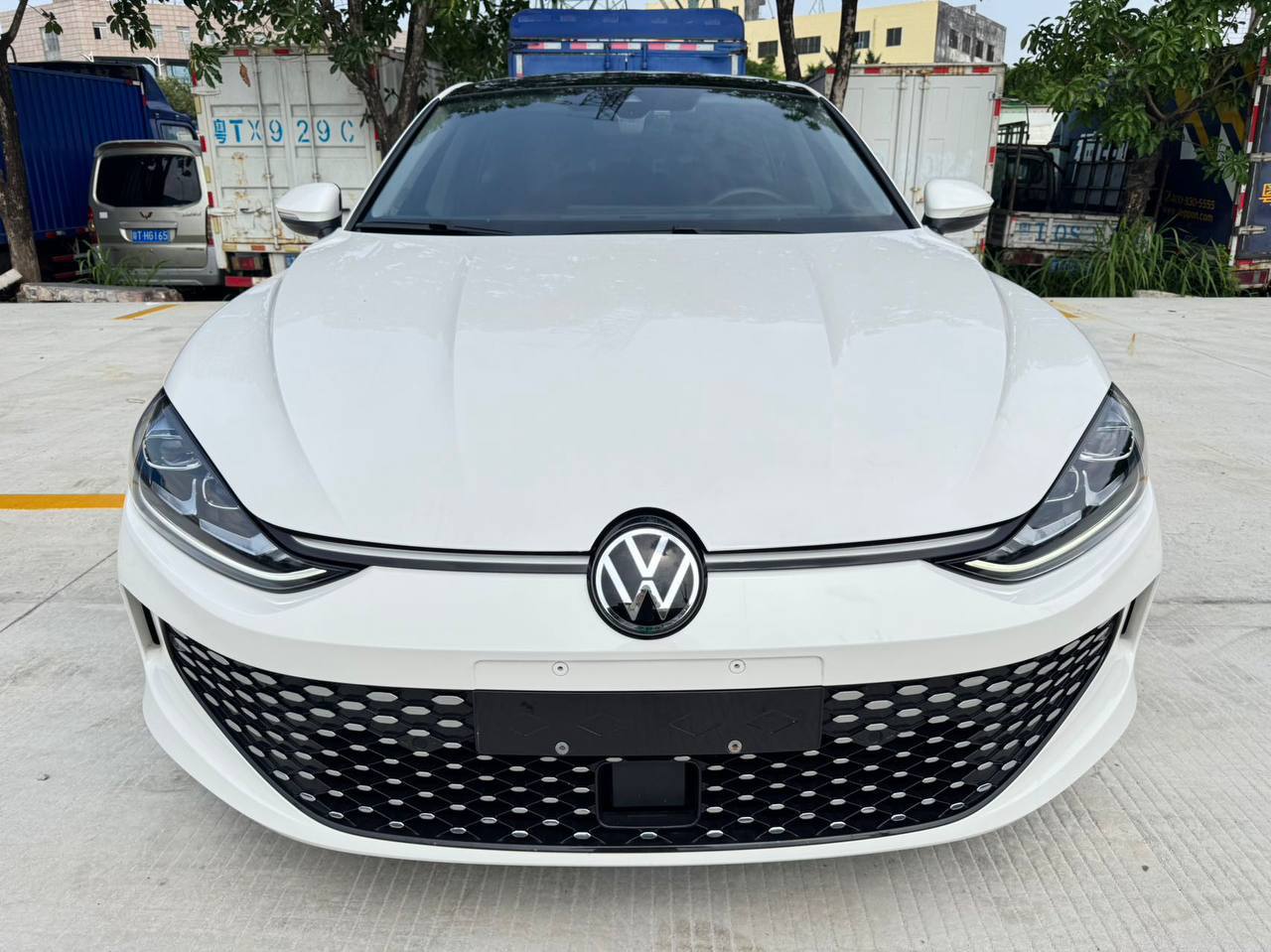 Volkswagen Lamando L 2