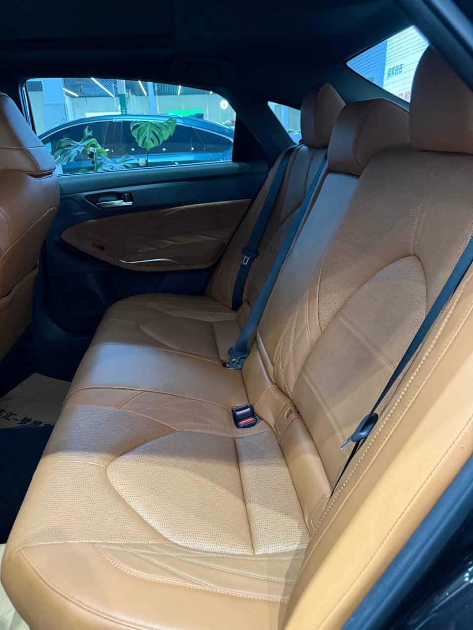 Toyota Avalon 7