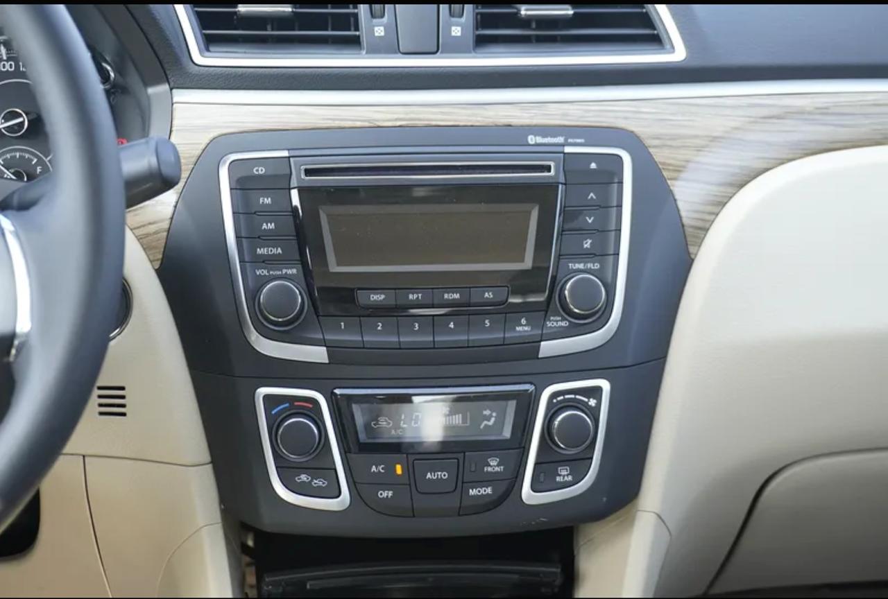 Suzuki BALENO GLX 7