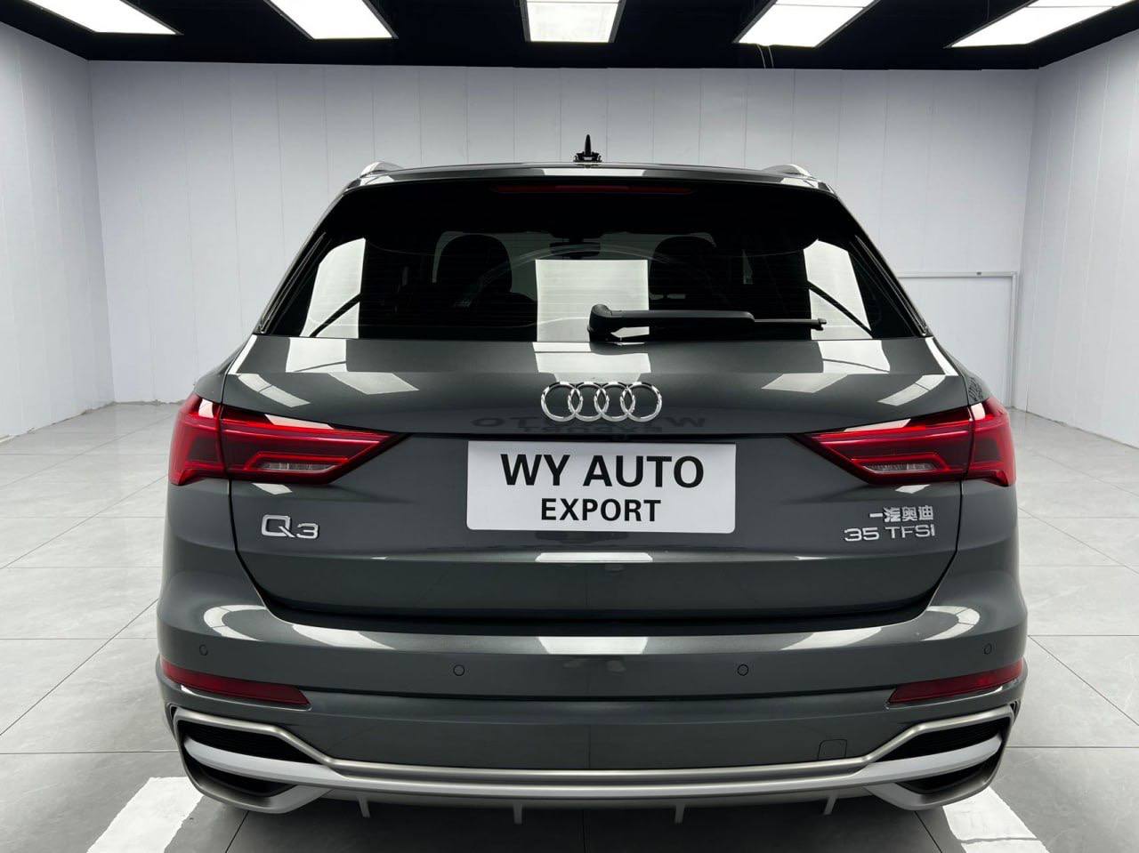 Audi Q3 5