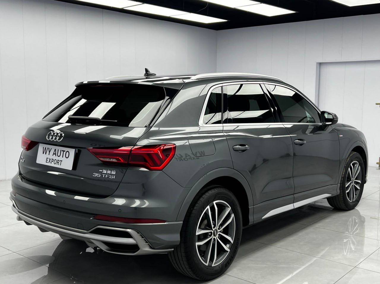 Audi Q3 6