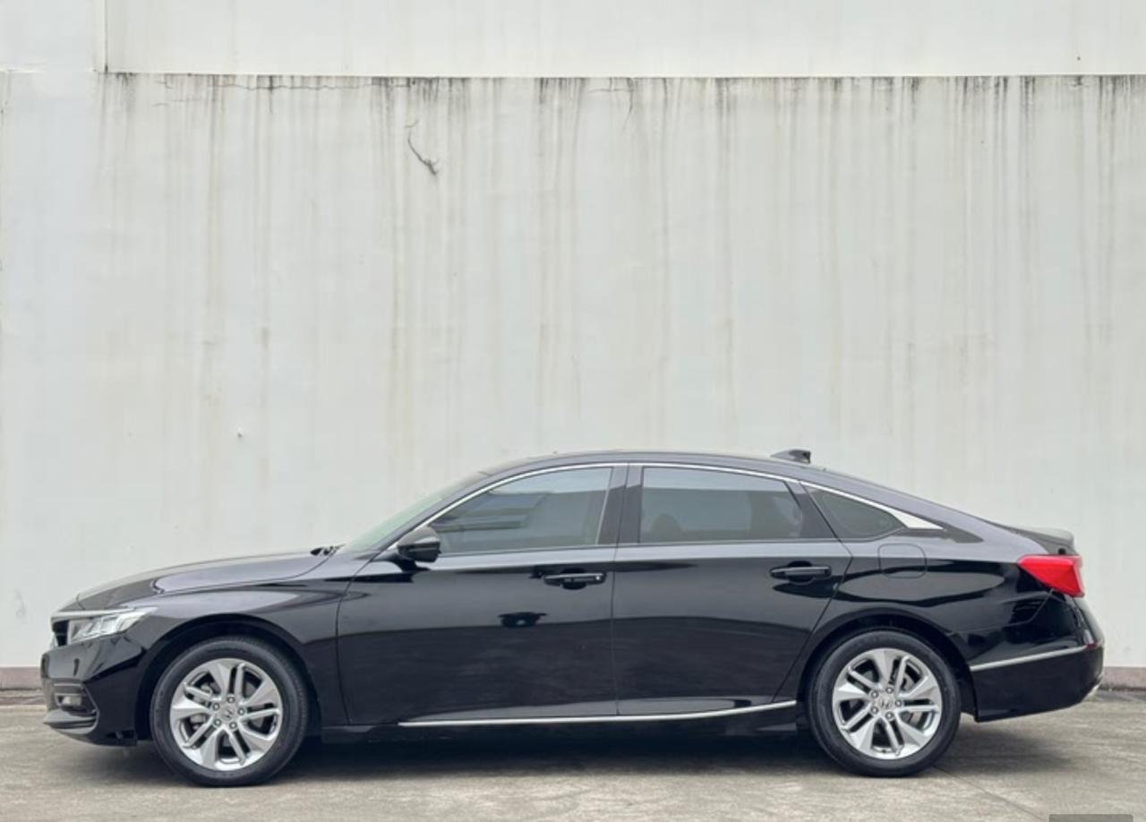 Honda Accord 4