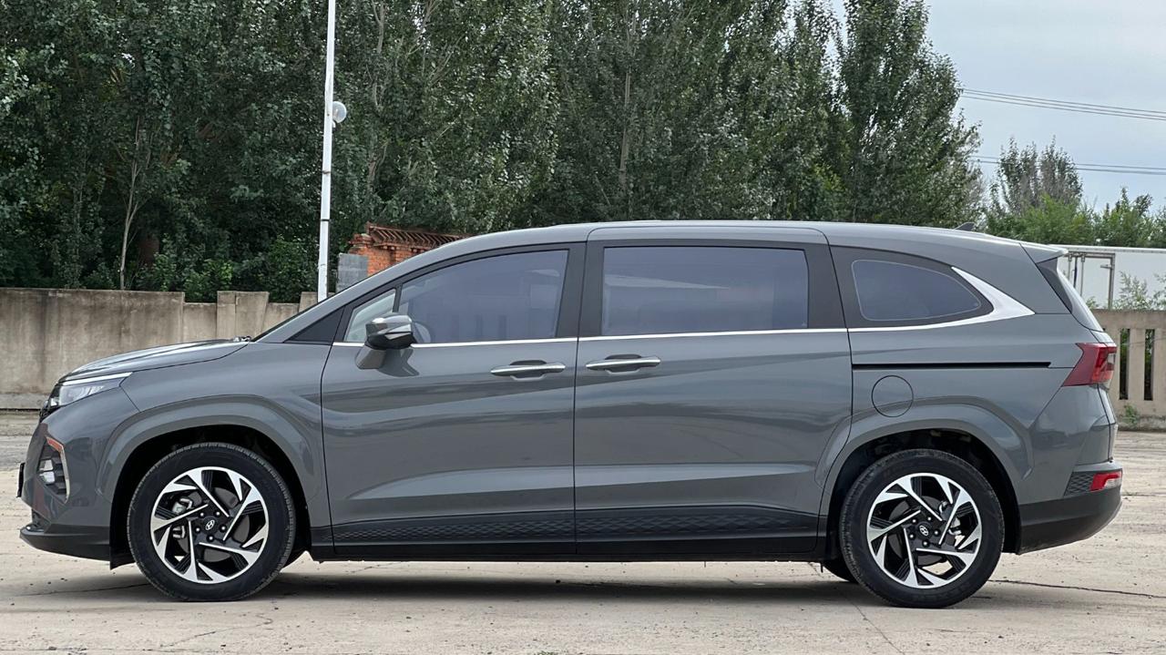 Hyundai Custro 4