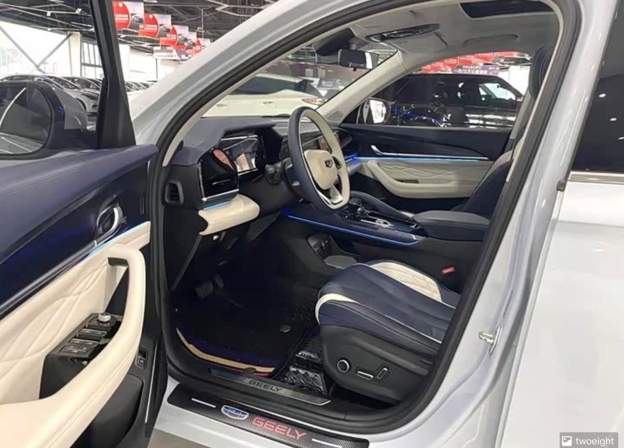 Geely Monjaro 4