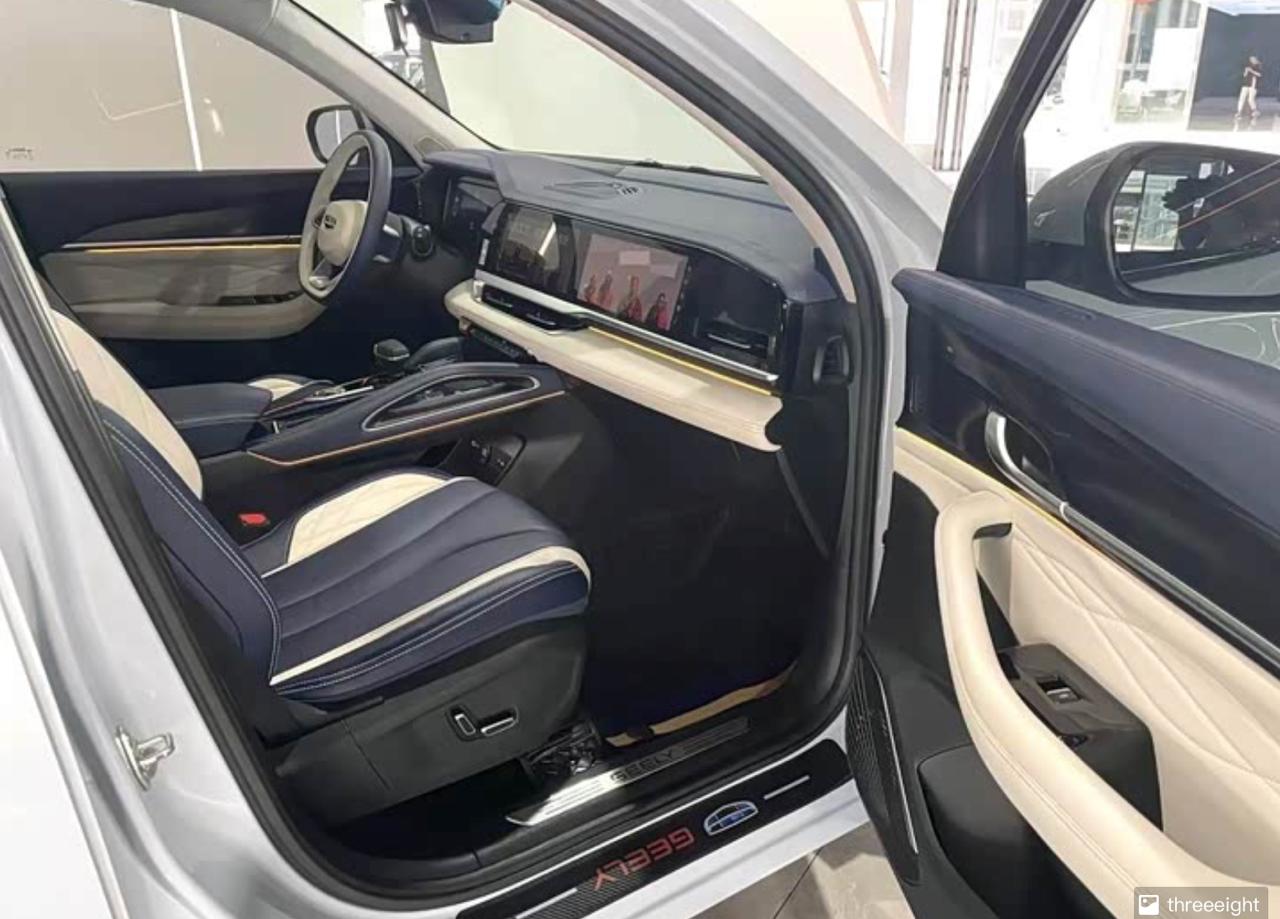 Geely Monjaro 6