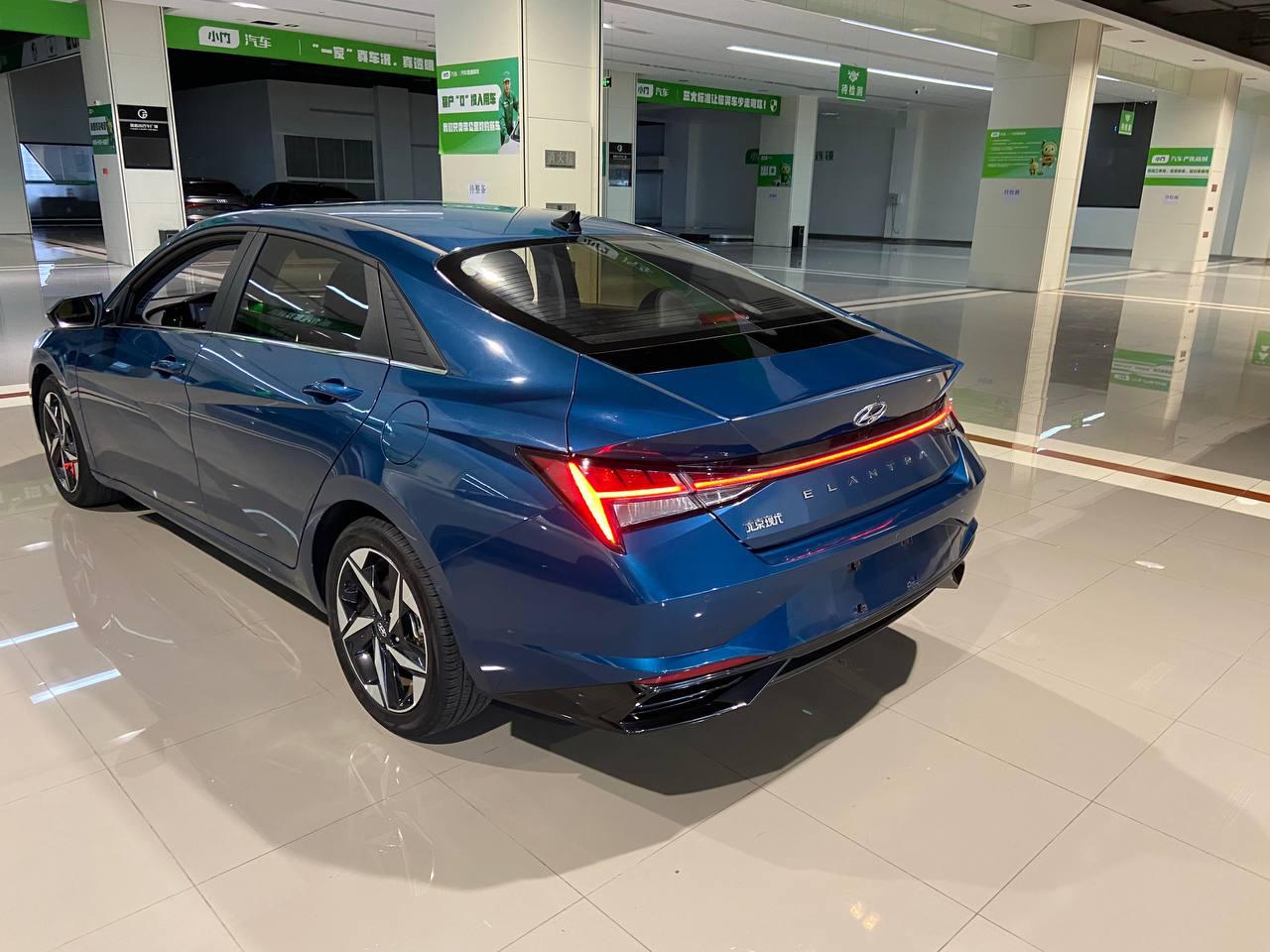 Hyundai Elantra CN7 3