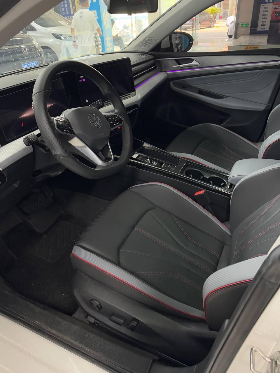 Volkswagen Lamando L 7