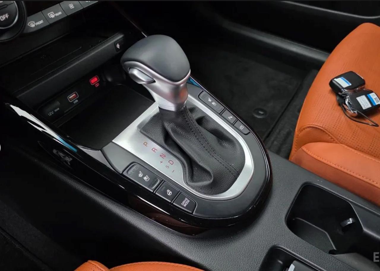 Kia K3 8
