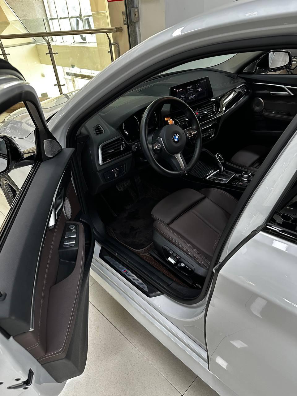 BMW 120i 5