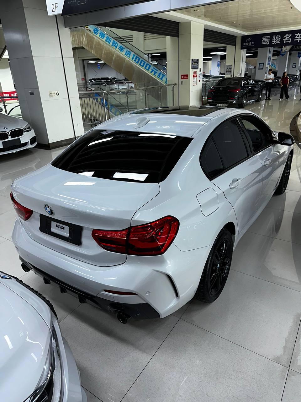 BMW 120i 6