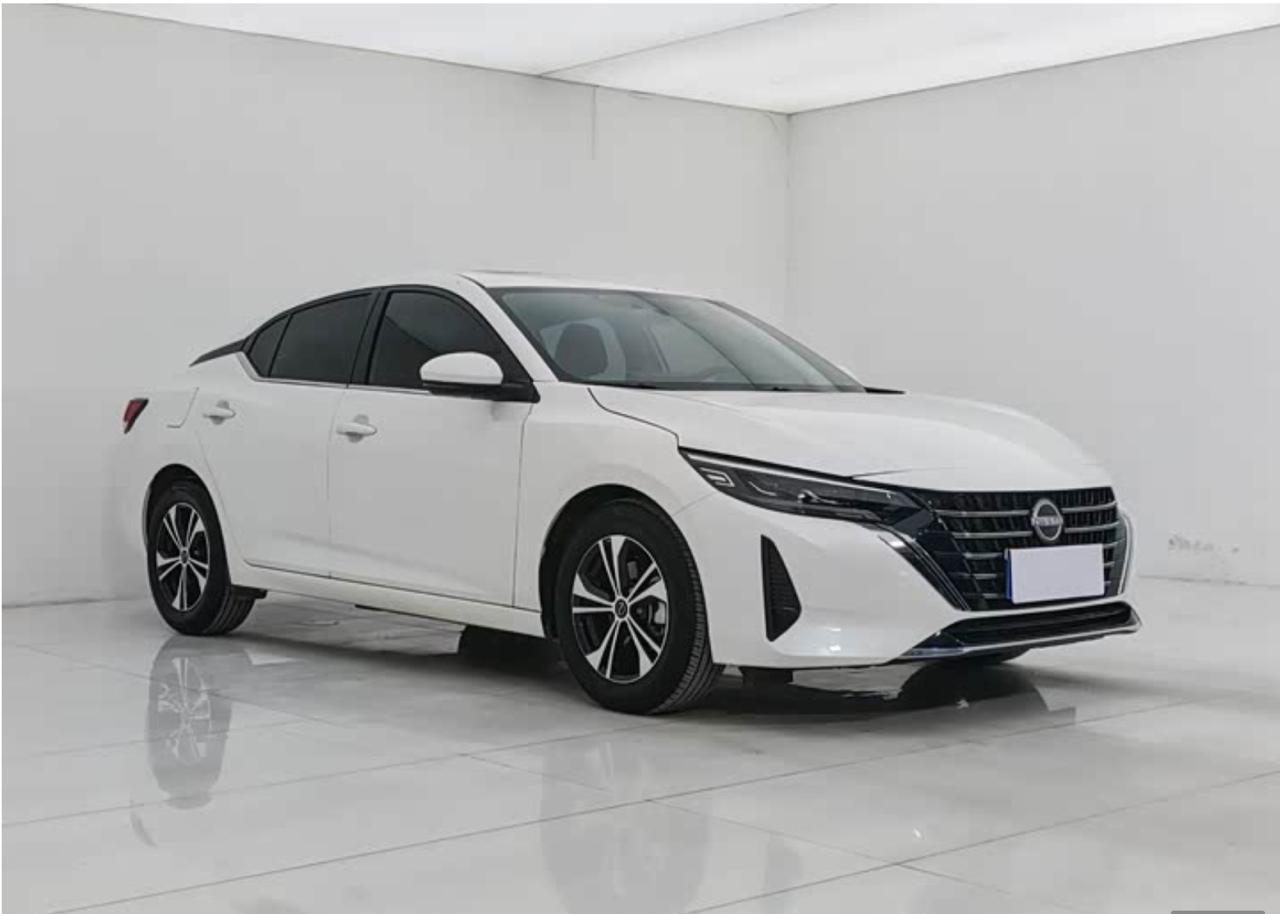 Nissan SYLPHY 5