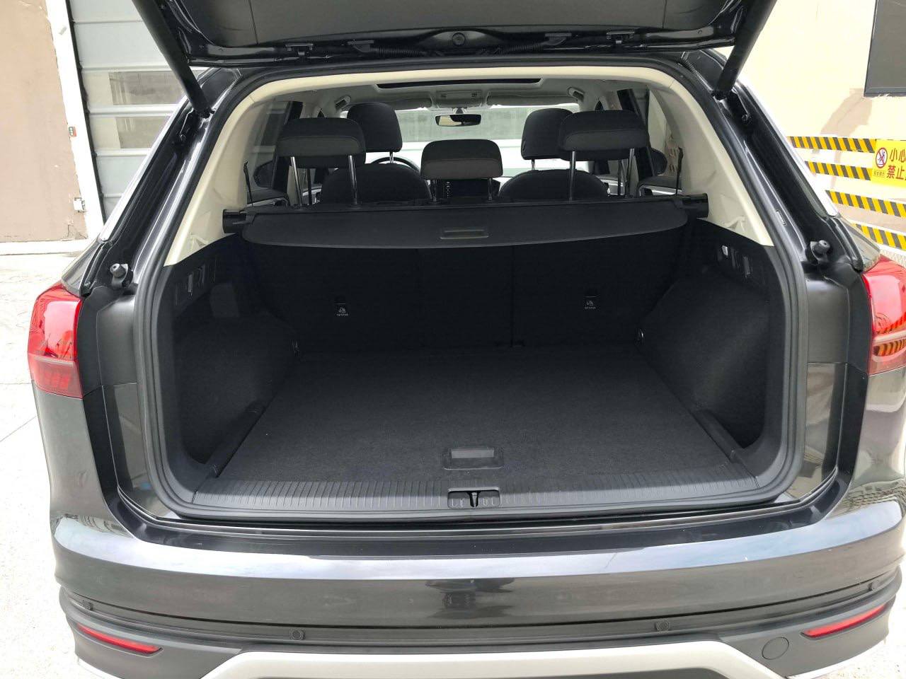 Volkswagen TAYRON 6