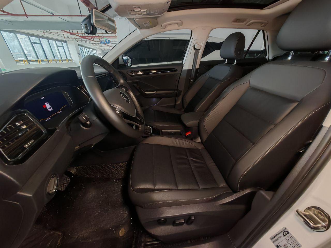 Volkswagen T-ROC 5