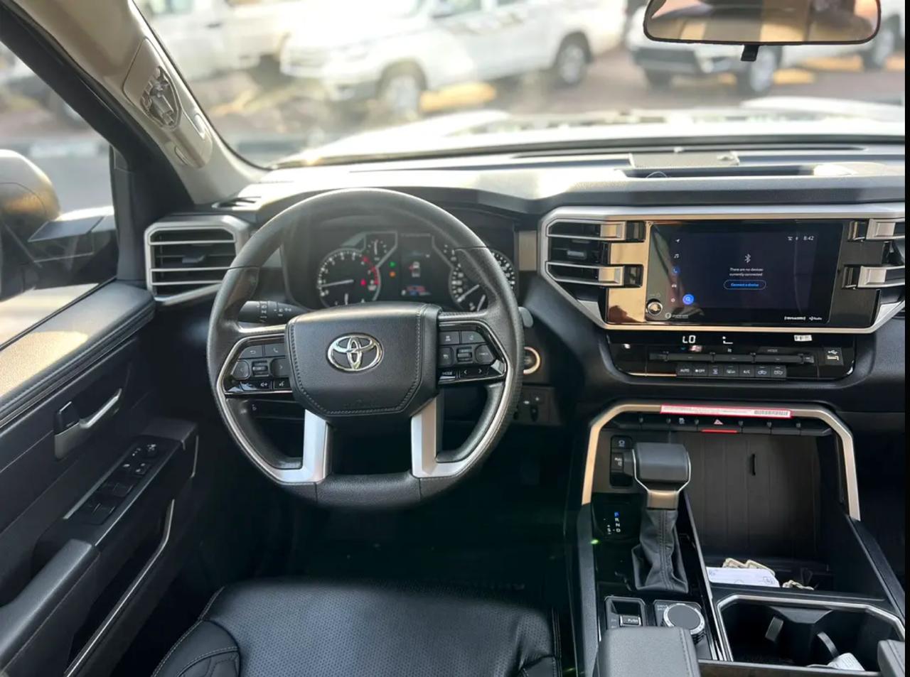 Toyota Tundra SR5 6