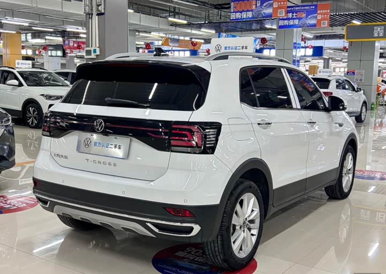 Volkswagen T Cross 5