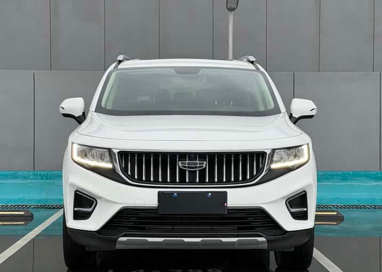 Geely Okavango 2