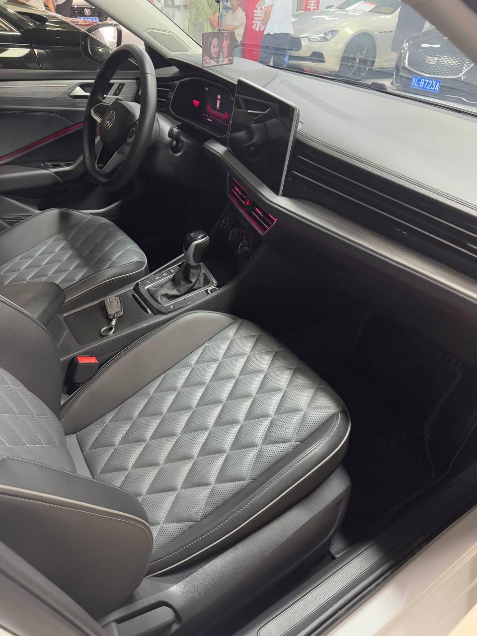 Volkswagen Sagitar 6