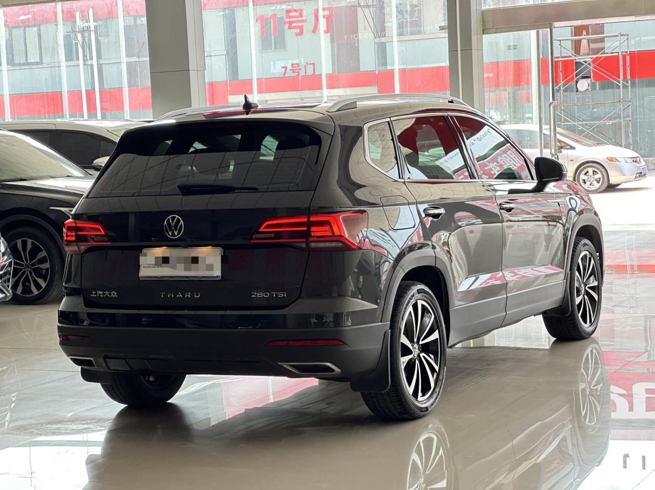 Volkswagen Tharu 4